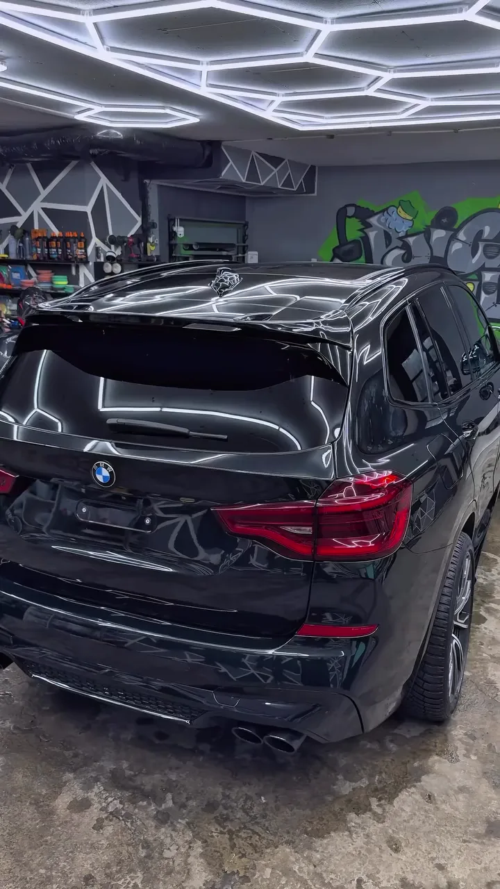 BMW X3 M с дълбок гланц след пълен детайлинг